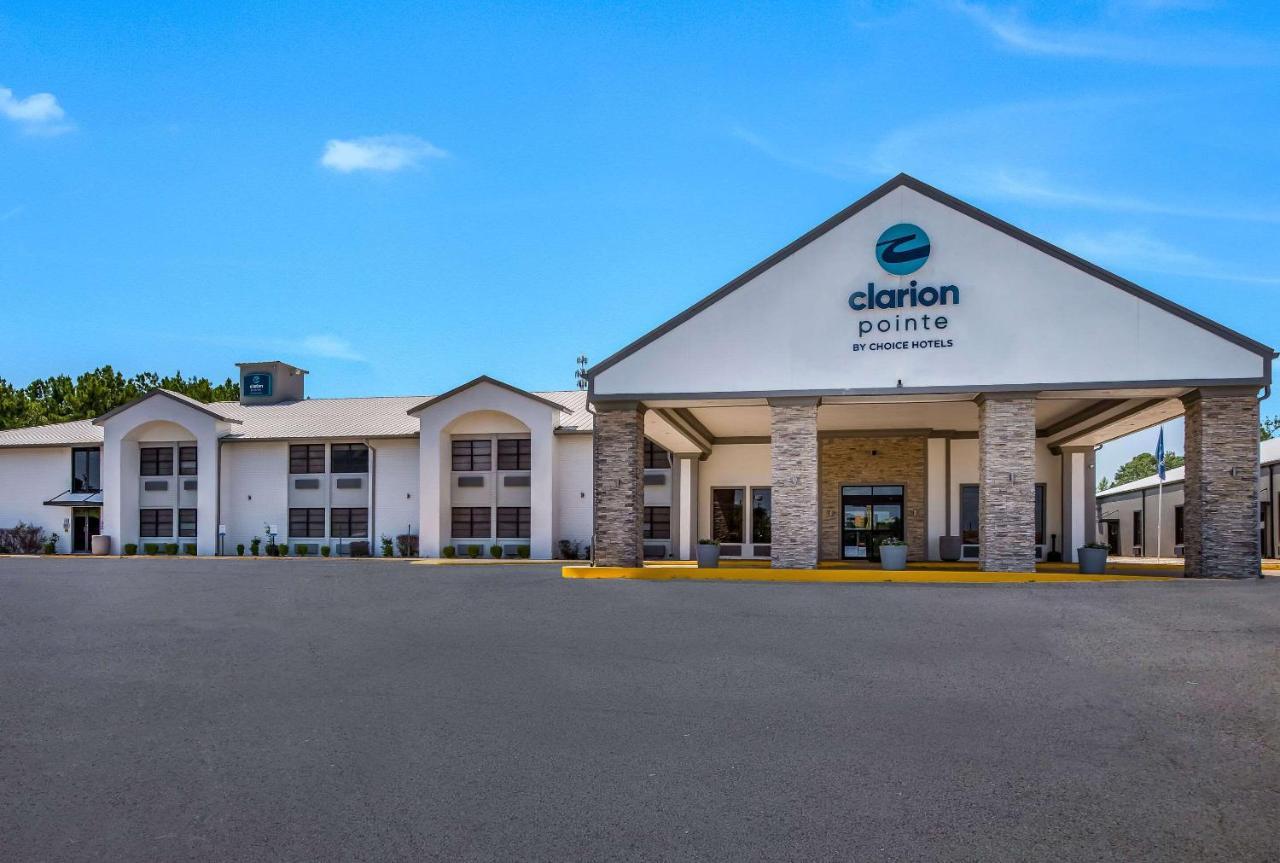 ホテル Clarion Pointe マーシャル エクステリア 写真